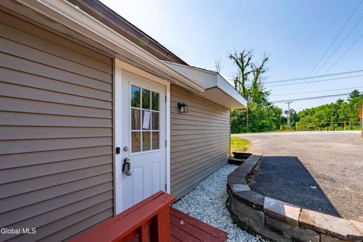 9 Lower Newtown Road, Halfmoon, NY, photo 5
