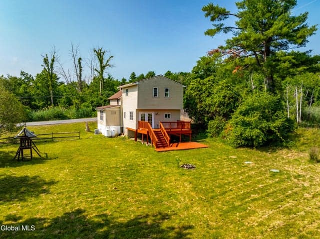 9 Lower Newtown Road, Halfmoon, NY, photo 4