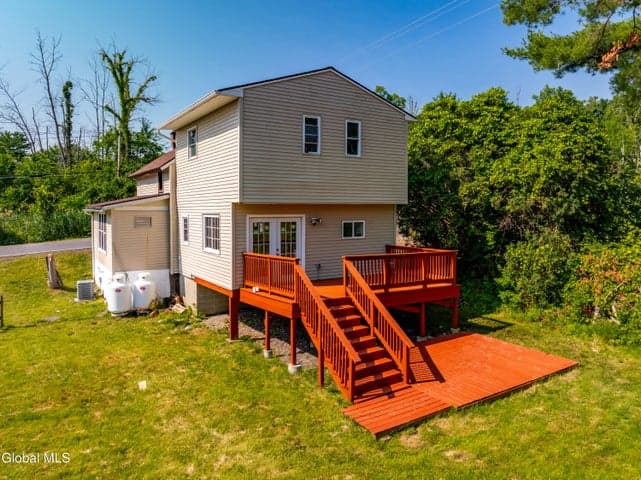 9 Lower Newtown Road, Halfmoon, NY, photo 3