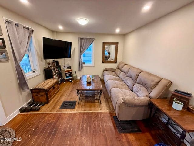 20 Nelson Street, Glens Falls, NY, photo 5
