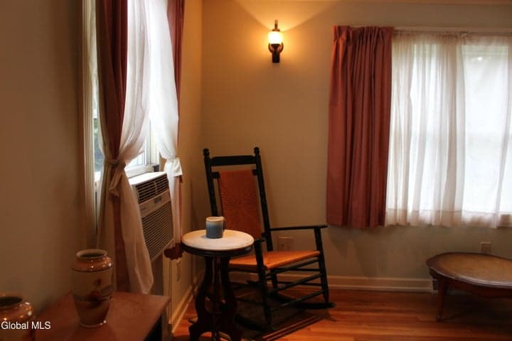 17 Warren St Street, Guilderland, NY, photo 4