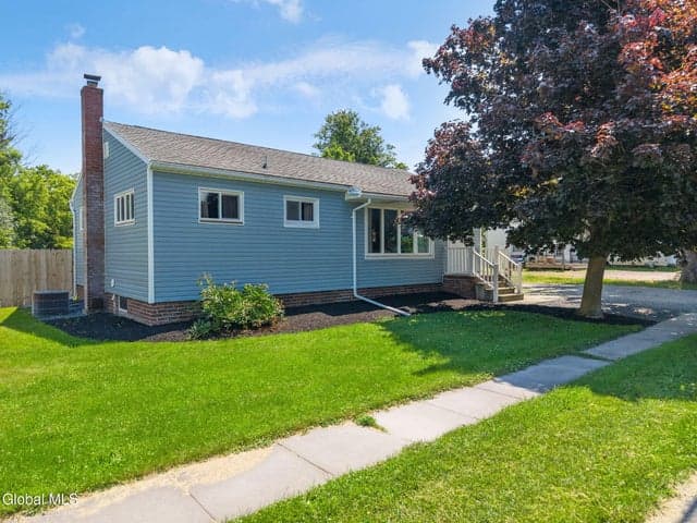 117 East Street, Cobleskill, NY, photo 2