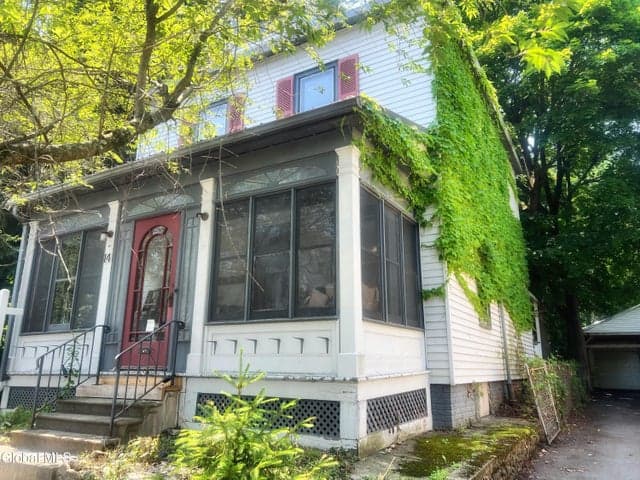 14 Bleeker Avenue, Troy, NY, photo 2