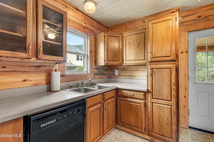 12 Theriot Avenue, Chester, NY, photo 5
