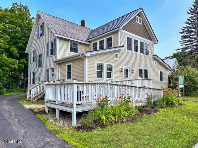 28 Hudson Street, Warrensburg, NY, photo 4