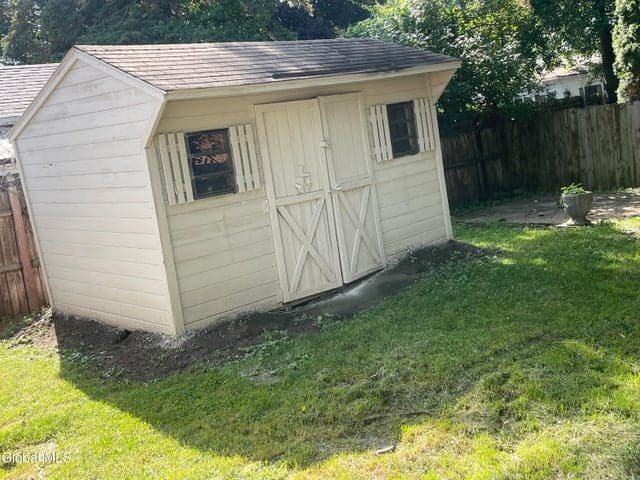 60 Woodlawn Street, Rotterdam, NY, photo 3