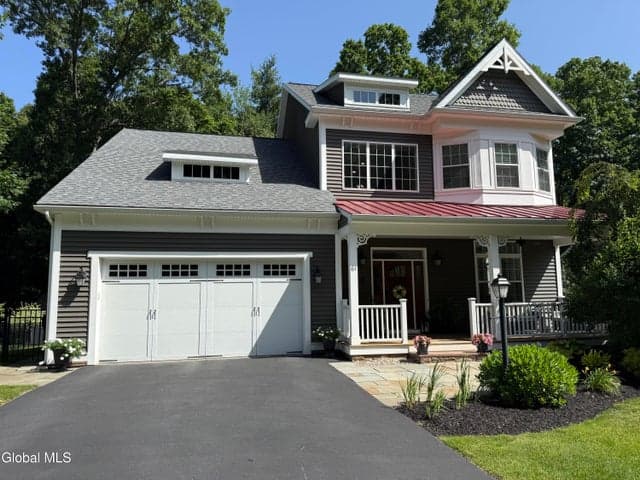 61 Yachtsman Way, Malta, NY, photo 1