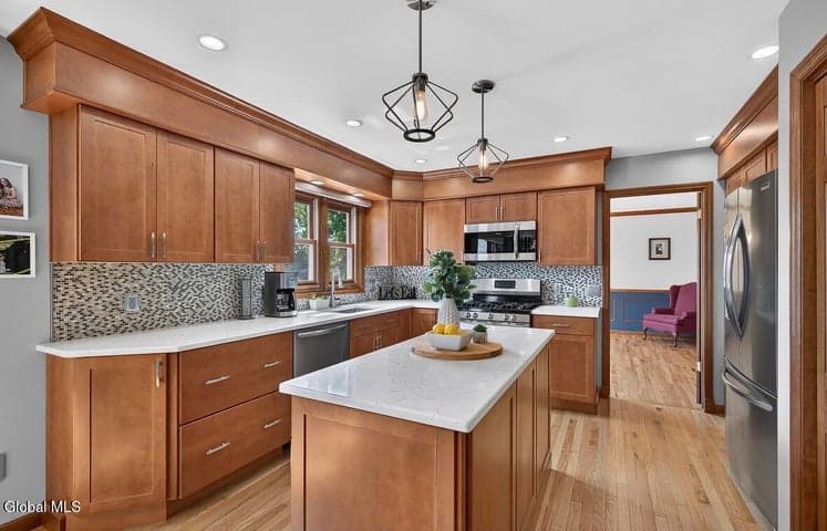 9 Mountainwood Drive, Glenville, NY, photo 4