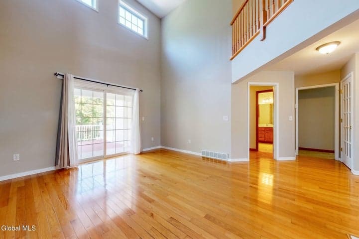 45 Patroon Pointe Drive, Rensselaer, NY, photo 4