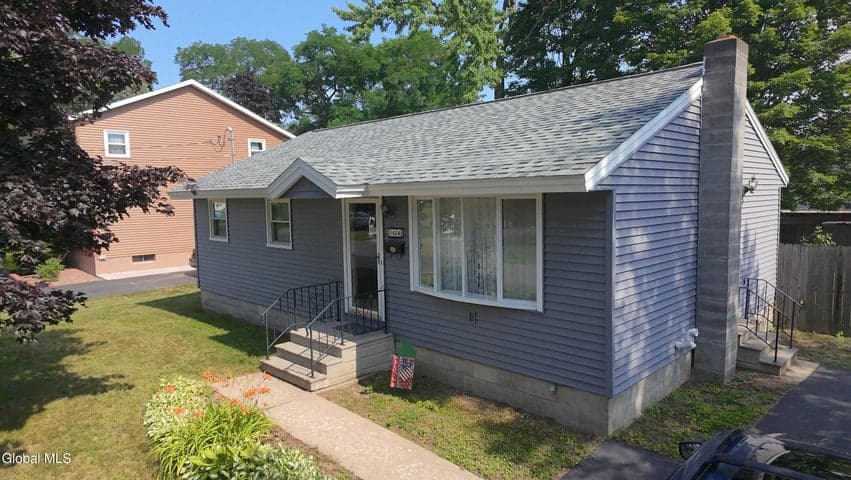 1684 Roma, Schenectady, NY, photo 2
