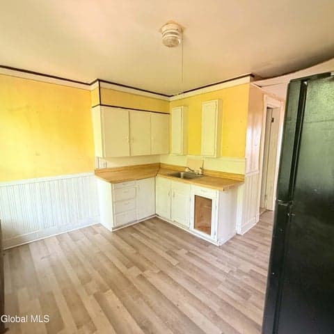 71 E Fulton Street, Gloversville, NY, photo 3