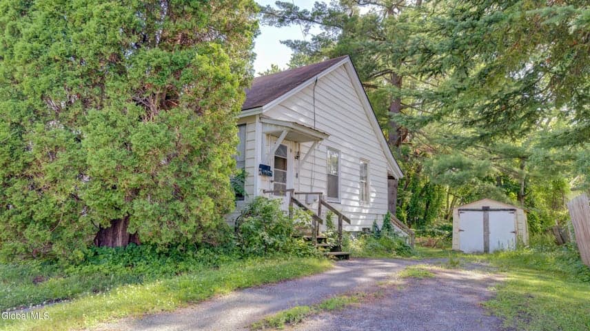 8 McKinley Place, Gloversville, NY, photo 2