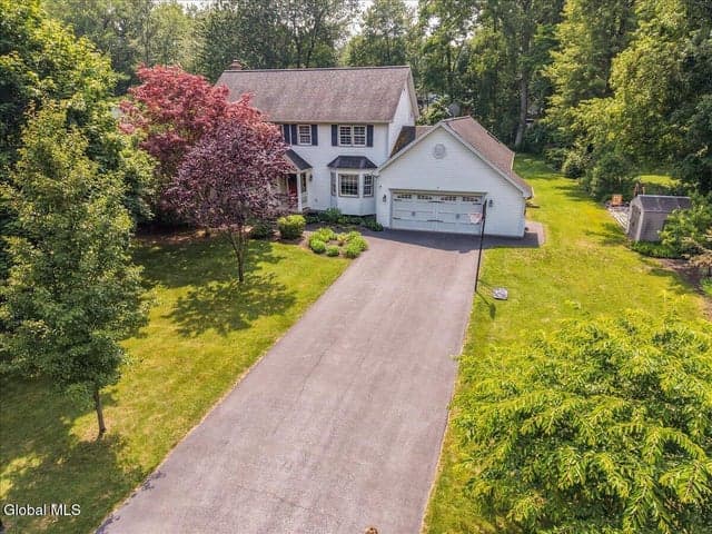 3 Cindy Lane, Halfmoon, NY, photo 3