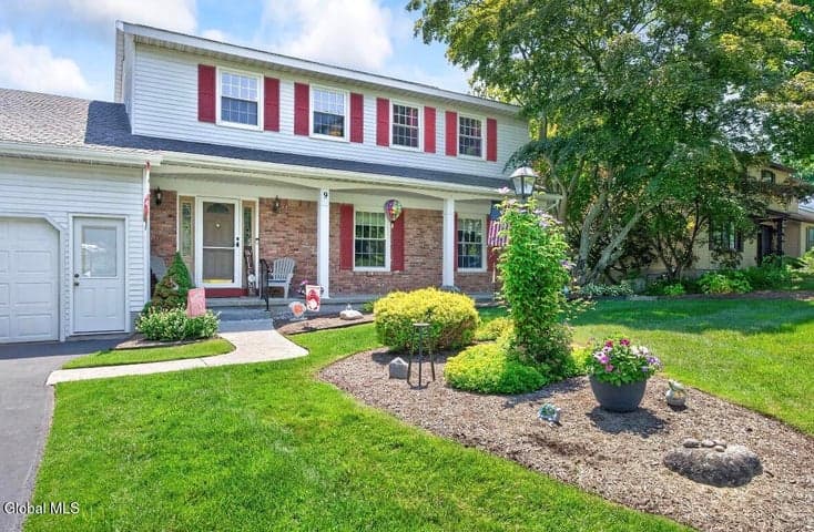 9 Mountainwood Drive, Glenville, NY, photo 3