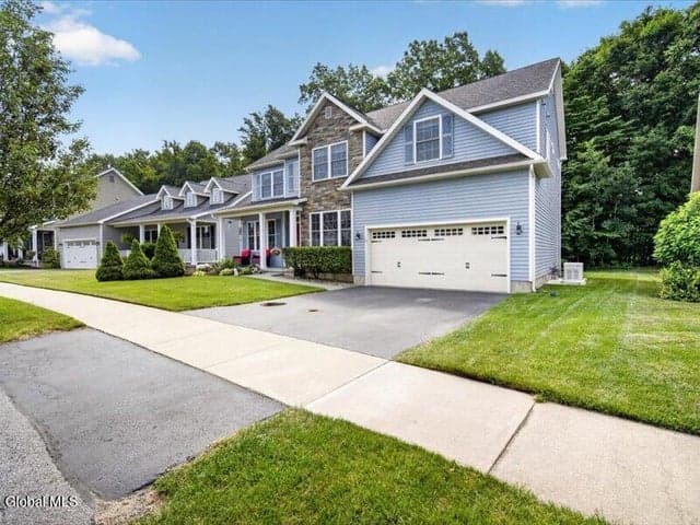 17 Forestbrook Drive, Ballston, NY, photo 3