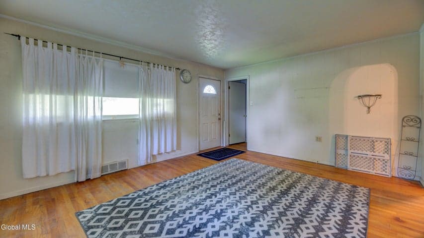 151 S Kingsboro Avenue, Gloversville, NY, photo 5