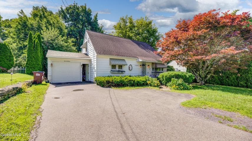 151 S Kingsboro Avenue, Gloversville, NY