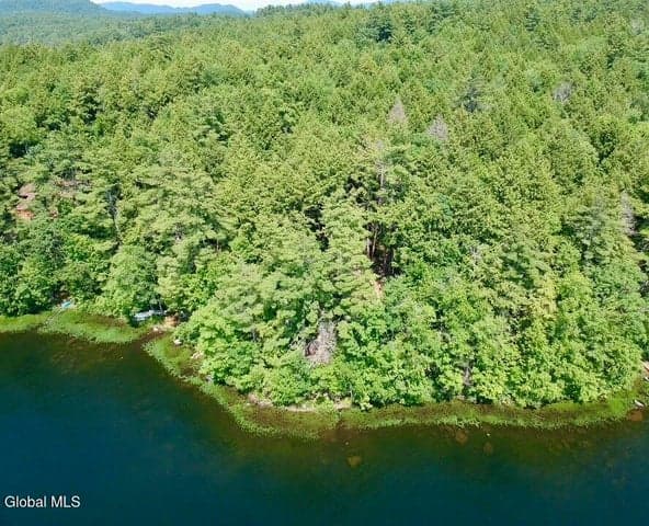 740 Coolidge Hill Road, Bolton, NY