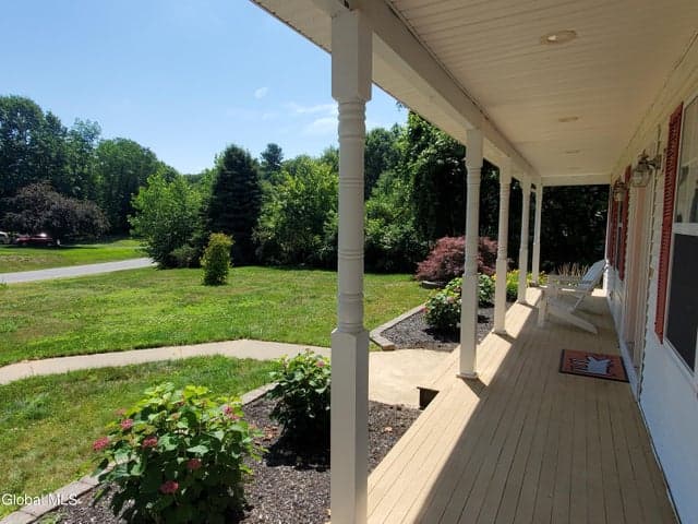26 Gates Avenue N., Northumberland, NY, photo 4