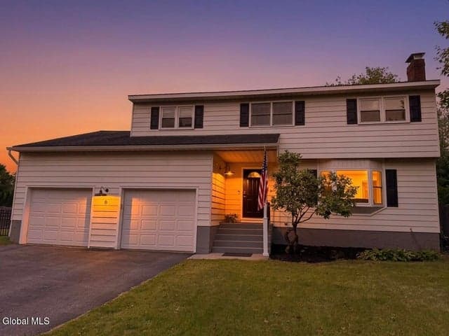 6 Bunker Hill Drive, Saratoga Springs, NY, photo 1