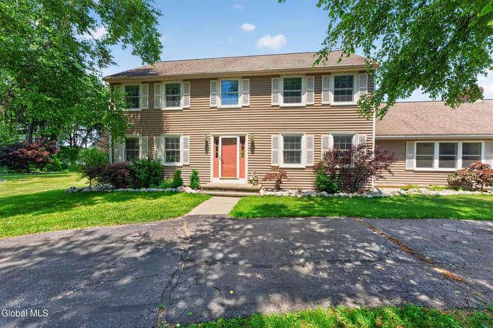 88 Oak Valley Way, Queensbury, NY, photo 1