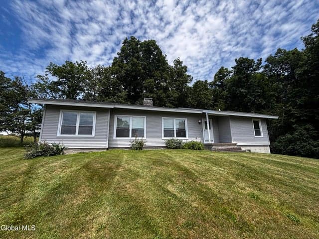 231 Beechwood Road, Hoosick Falls, NY