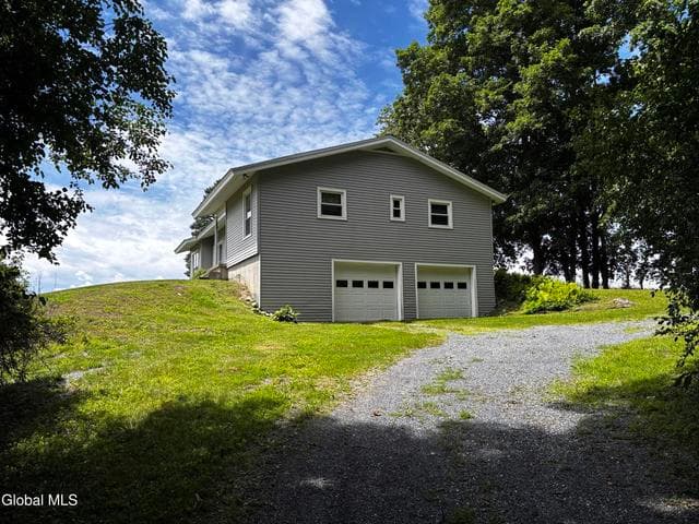 231 Beechwood Road, Hoosick Falls, NY, photo 2