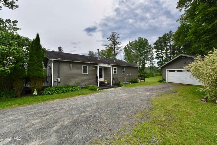 1252 Midline Road, Amsterdam, NY, photo 2