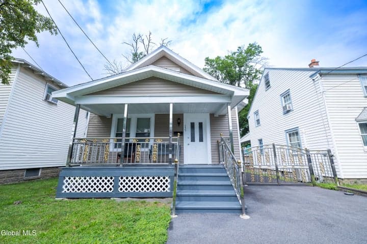 755 Curry Road, Rotterdam, NY, photo 1