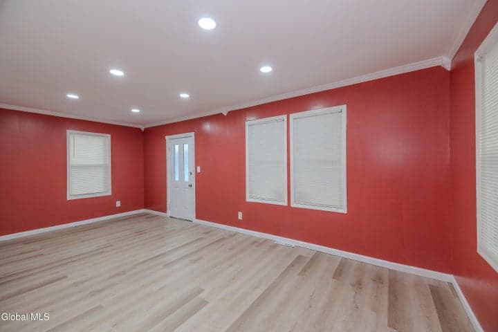 755 Curry Road, Rotterdam, NY, photo 2