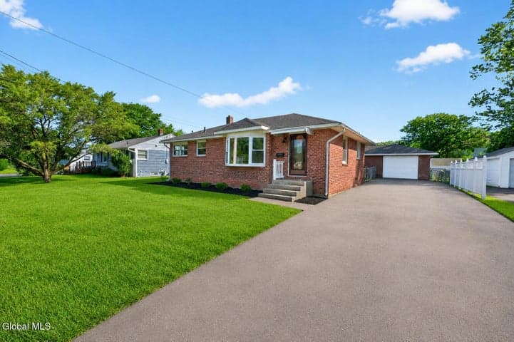 1406 Red Mill Road, East Greenbush, NY, photo 1