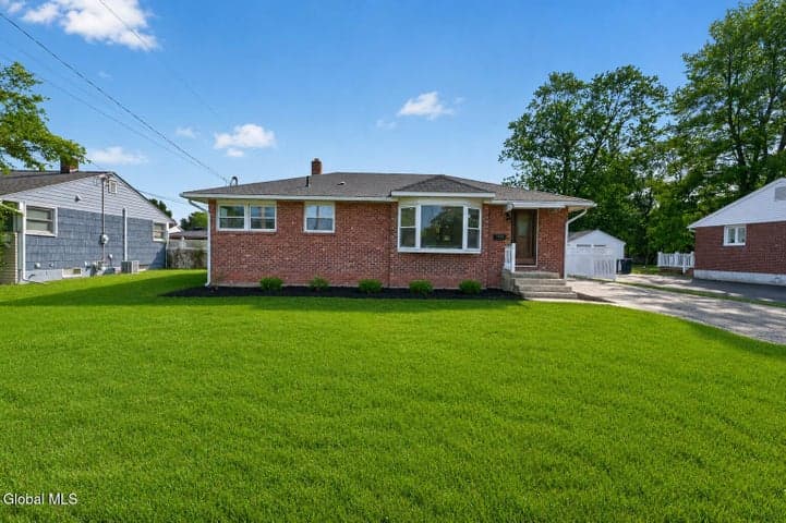 1406 Red Mill Road, East Greenbush, NY, photo 2