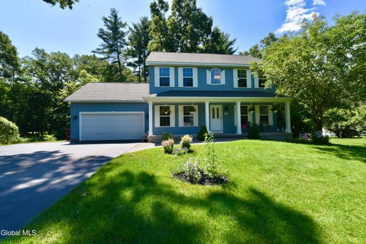 91 Cobble Hill Drive, Wilton, NY, photo 1