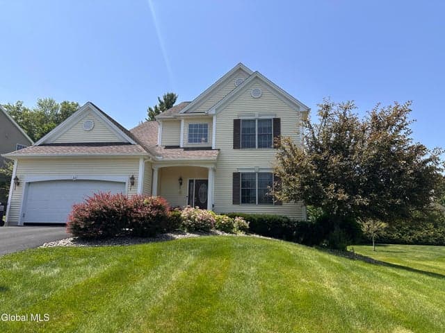 22 Fairview Lane, Halfmoon, NY, photo 3