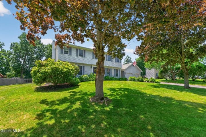 4 Stottle Lane, Glenville, NY, photo 3