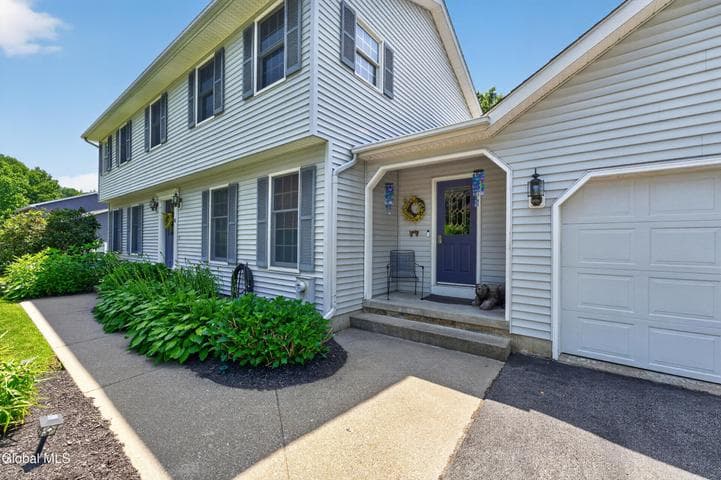 4 Stottle Lane, Glenville, NY, photo 5