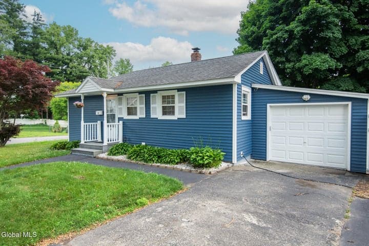 35 Hudson Avenue, Colonie, NY, photo 2