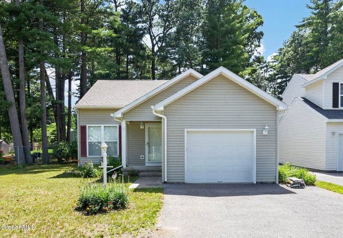 24 Skylark Drive, Ballston Spa, NY