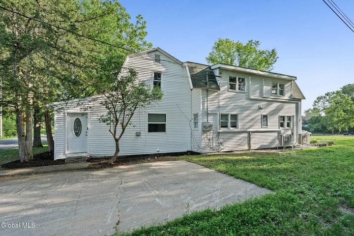 140 Blue Barns Road, Clifton Park, NY, photo 5