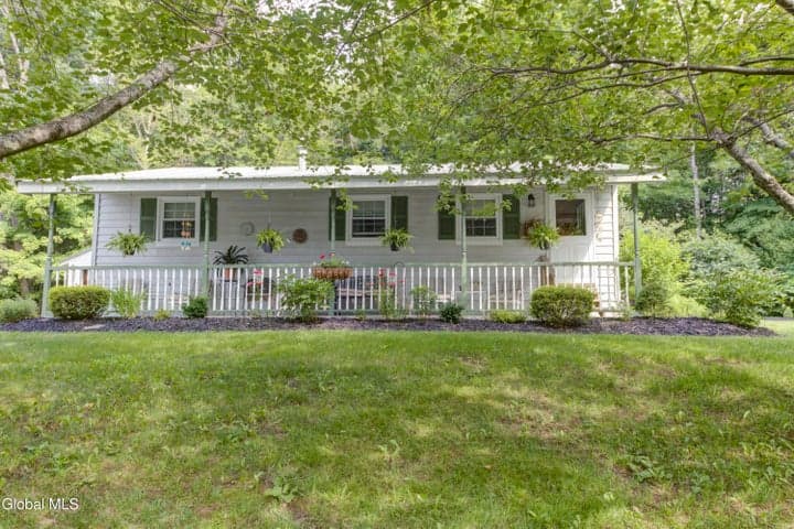 658 Coy Road, Greenfield, NY