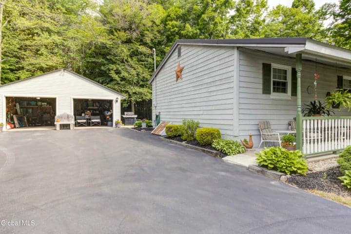 658 Coy Road, Greenfield, NY, photo 4