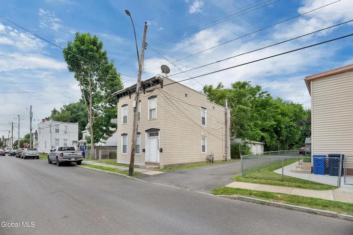 2309 9th Avenue, Watervliet, NY, photo 3