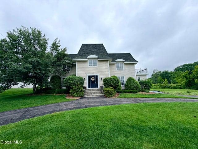 259 Golf Course Road, Amsterdam, NY