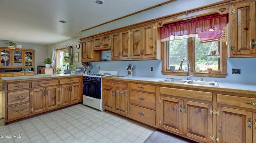 135 Rappa Road, Root, NY, photo 5
