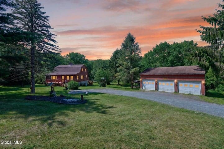 1333 Blue Factory Hill Road, Grafton, NY
