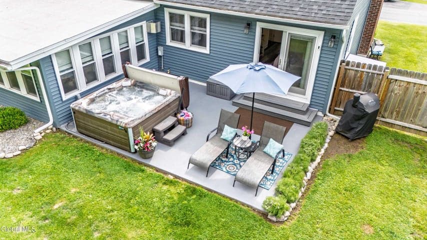 151 Pleasant Avenue, Johnstown, NY, photo 4