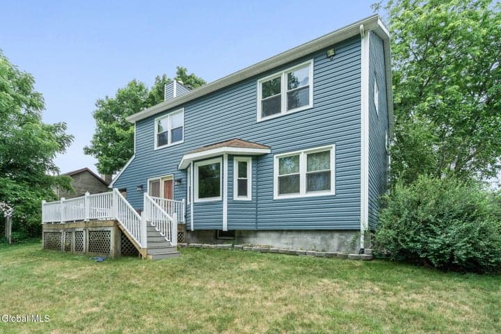 4 Carlyle Court, Malta, NY, photo 4