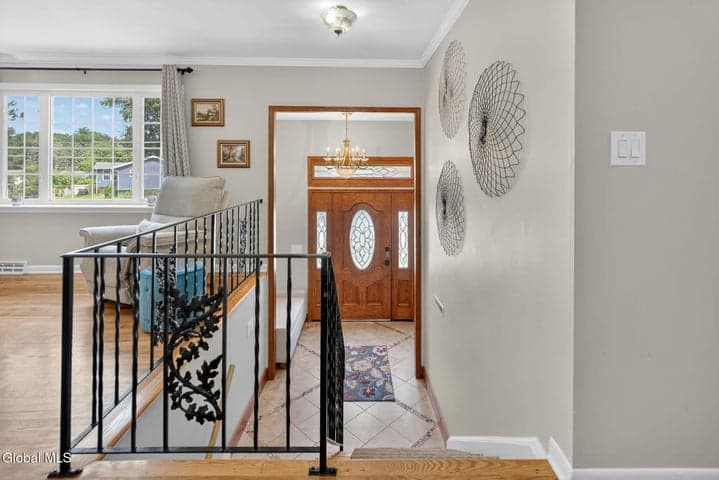 1037 Timothy Lane, Niskayuna, NY, photo 2