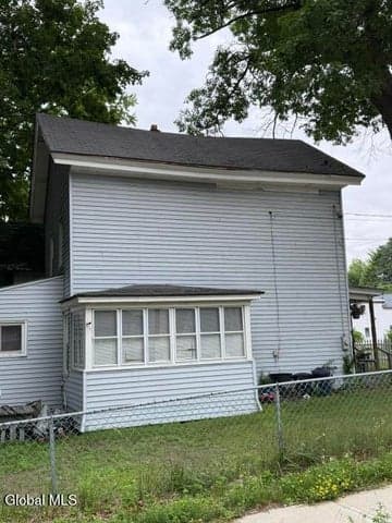 24 Wells Street, Gloversville, NY, photo 4