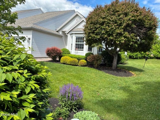 9 Hyland Circle, Troy, NY, photo 2